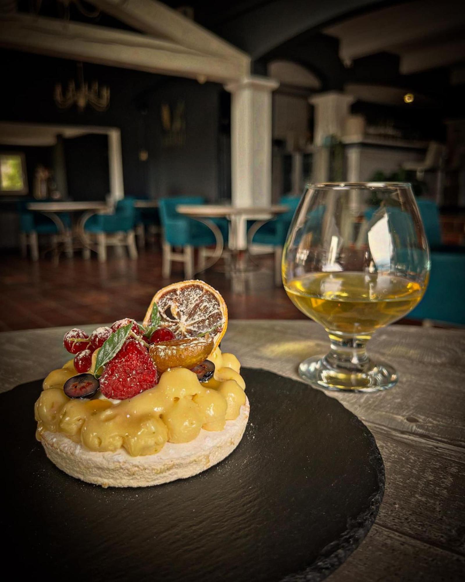 Logis Hotel Restaurant La Bergerie Aragon Bagian luar foto