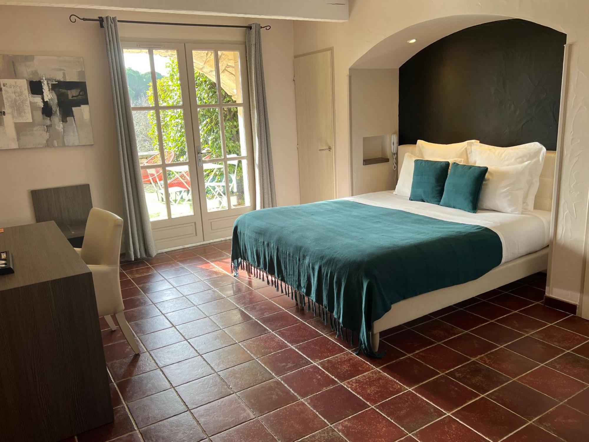 Logis Hotel Restaurant La Bergerie Aragon Bagian luar foto