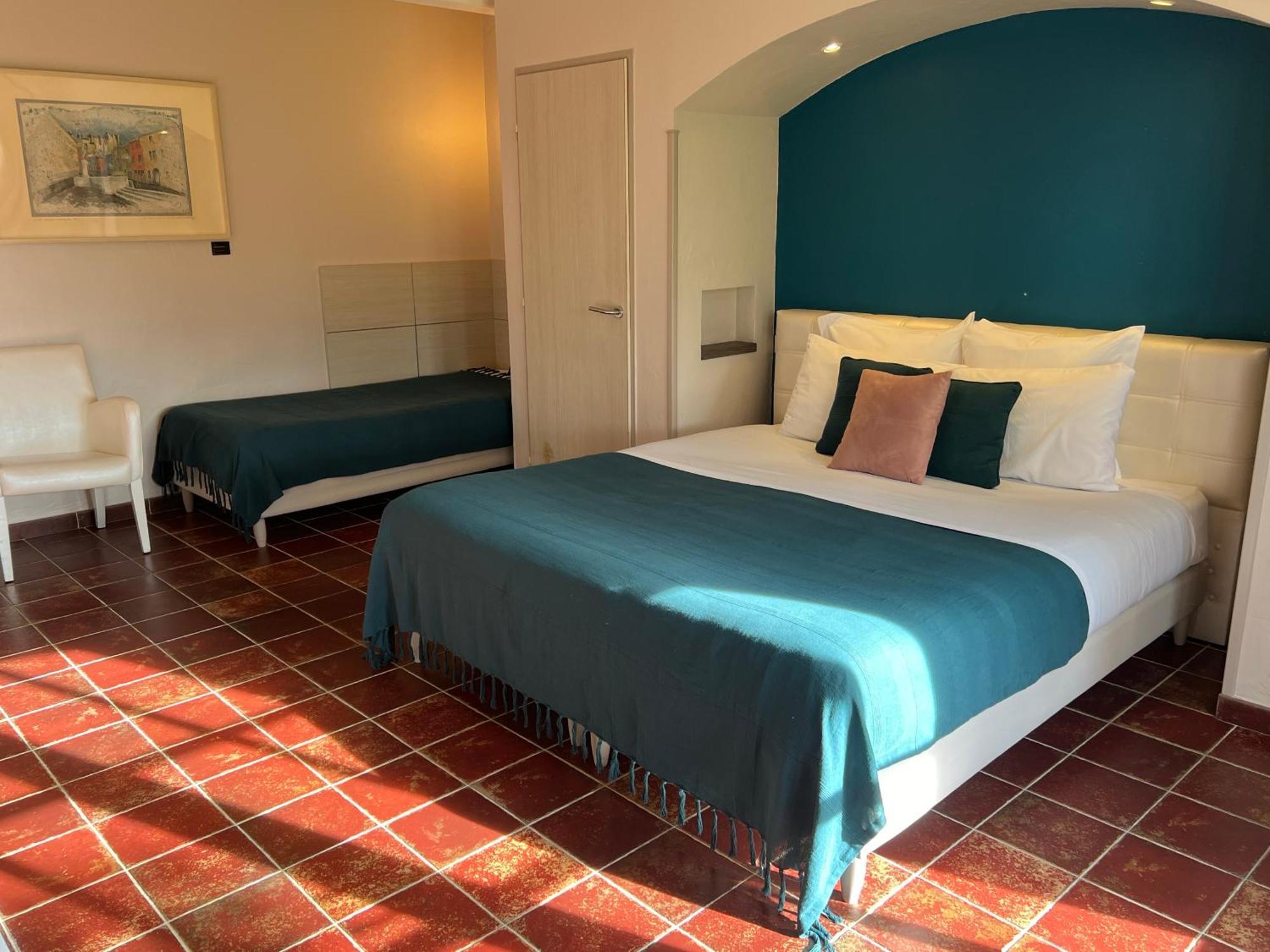 Logis Hotel Restaurant La Bergerie Aragon Bagian luar foto