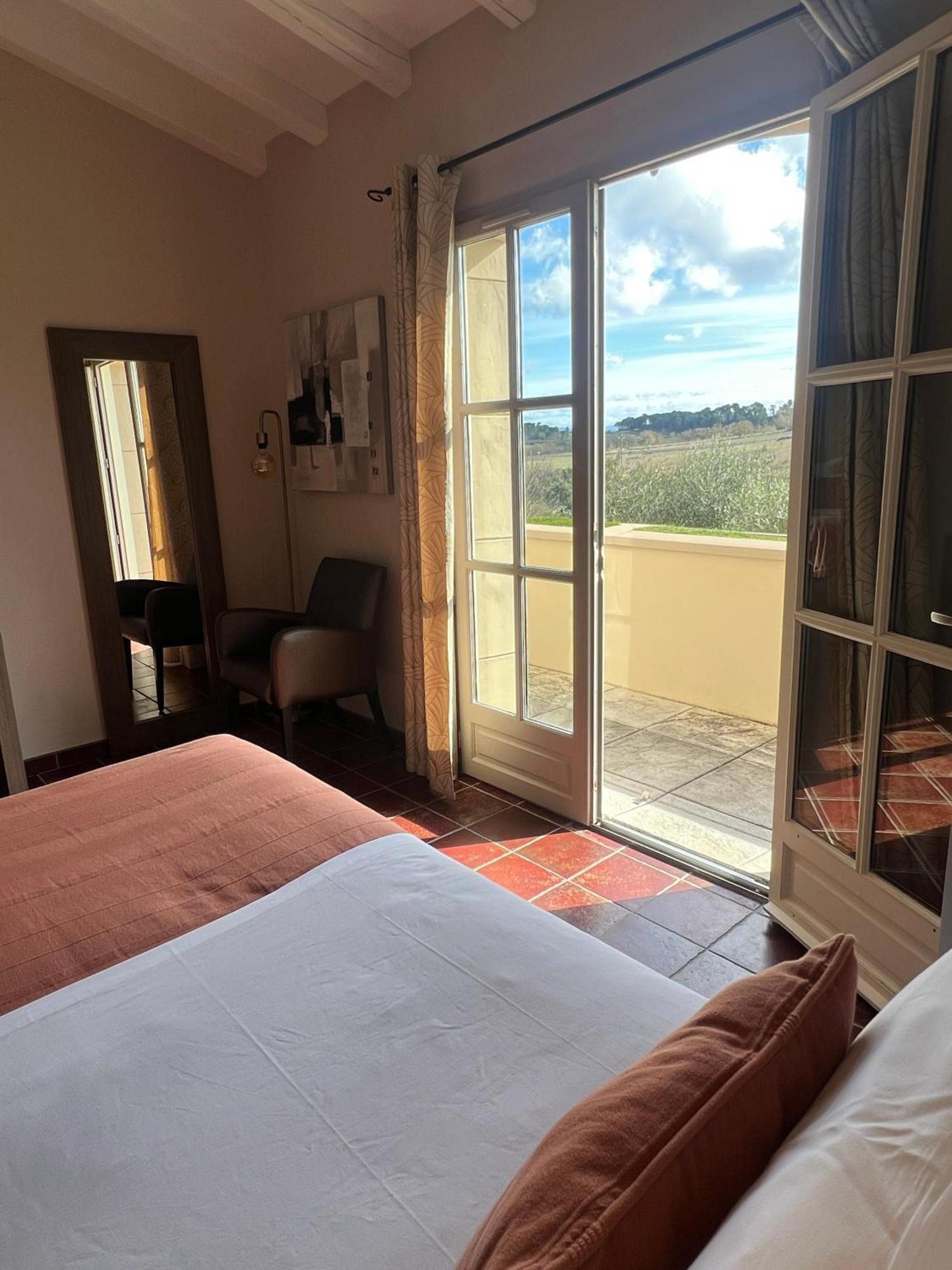 Logis Hotel Restaurant La Bergerie Aragon Bagian luar foto